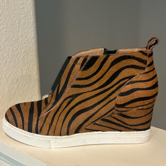 Linea Paola Women's Felicia Wedge Ankle Boot Sneaker Size 5.5 Animal Print Brown - Picture 6 of 10